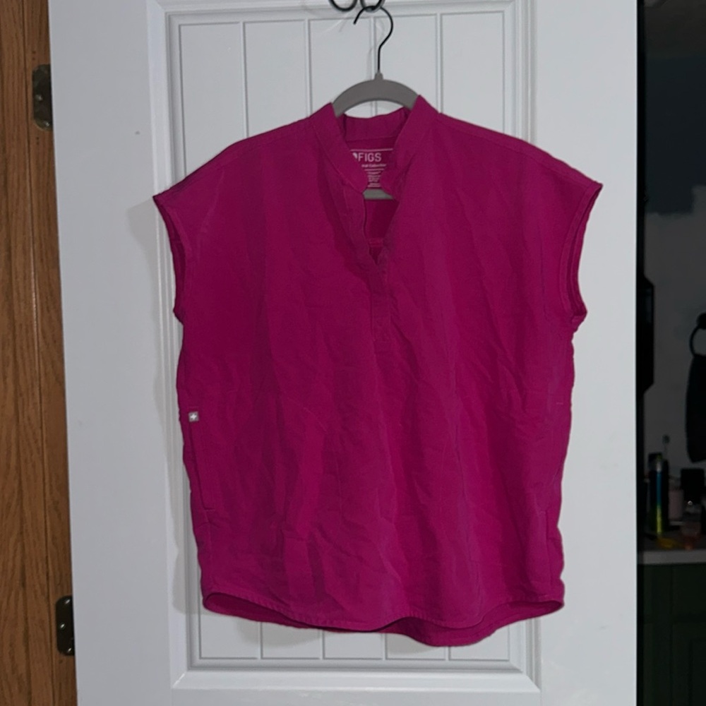 Raspberry Sorbet Figs Rafaela Oversized Scrub Top